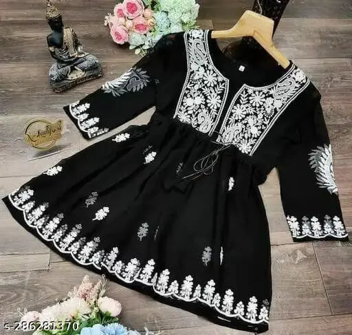 Kurti Black